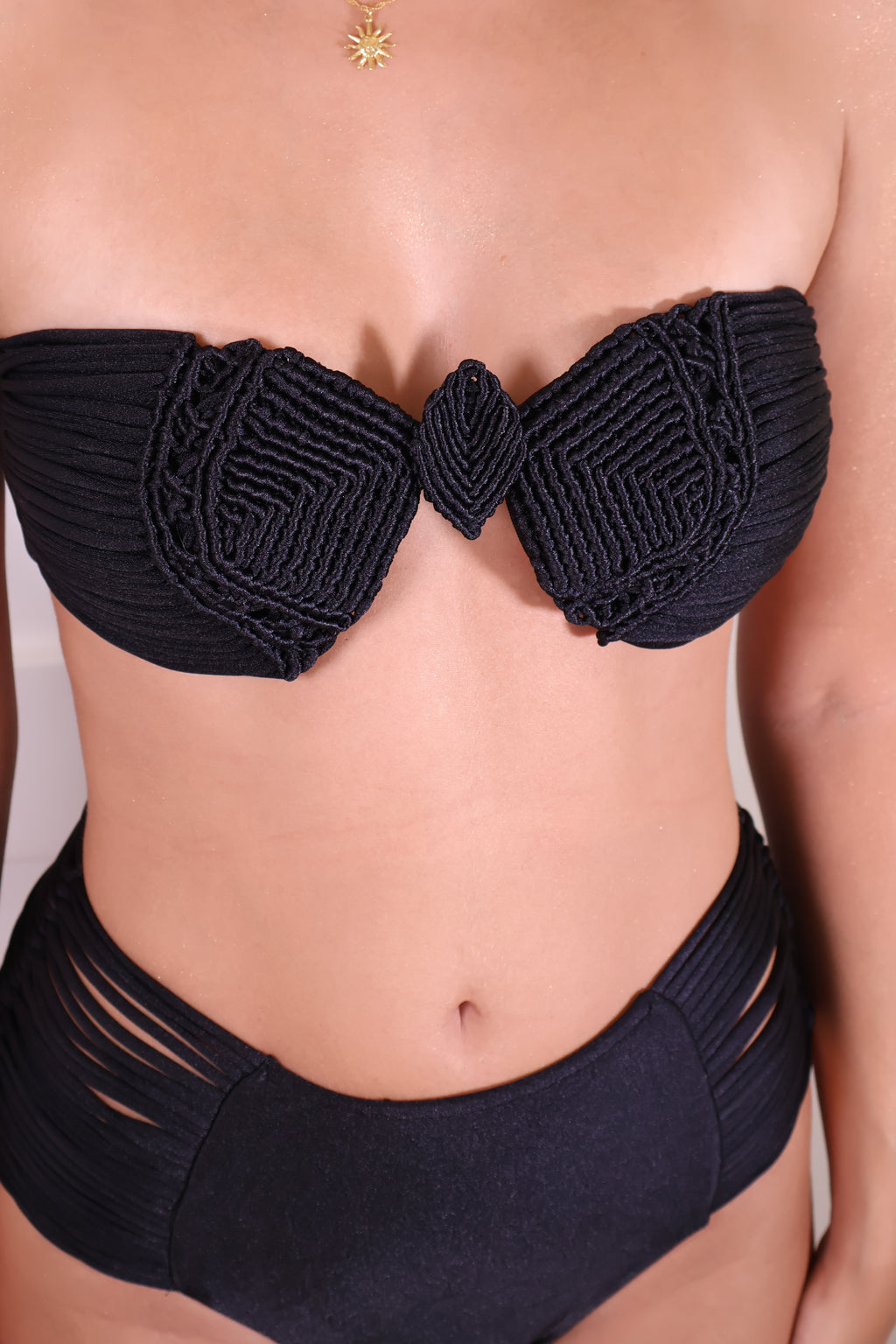 Conjunto Macramê Hot Pant